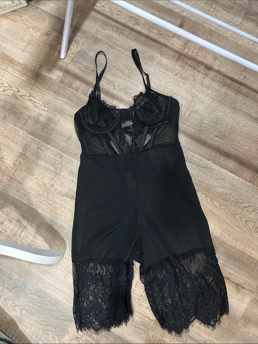 4-25$ Black Lace Underwire Bodysuit Shapewear - Women Intimates